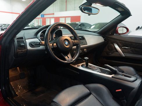 Used 2006 BMW M Roadster RWD image 18