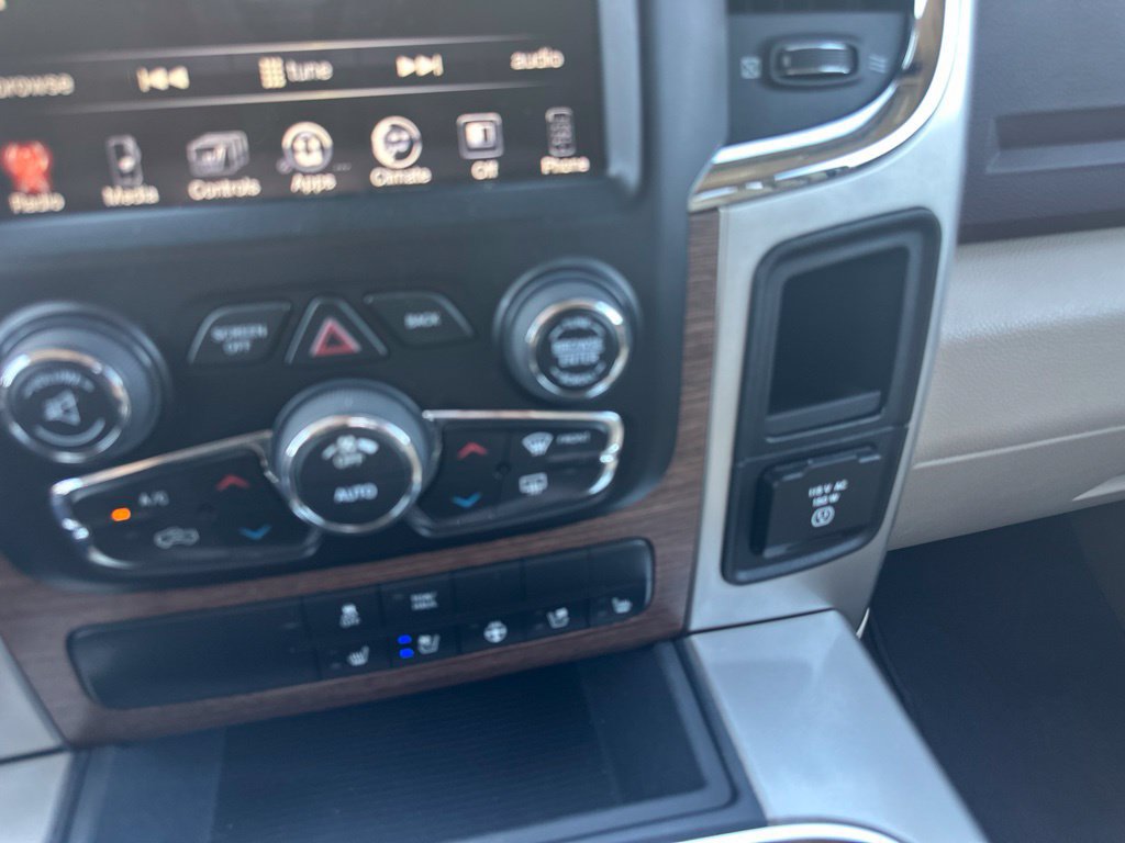 Used 2017 RAM 1500 Laramie w/ Convenience Group AWD/4WD image 47
