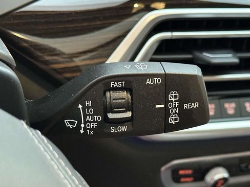 Used 2021 BMW X5 xDrive40i w/ Premium Package image 26