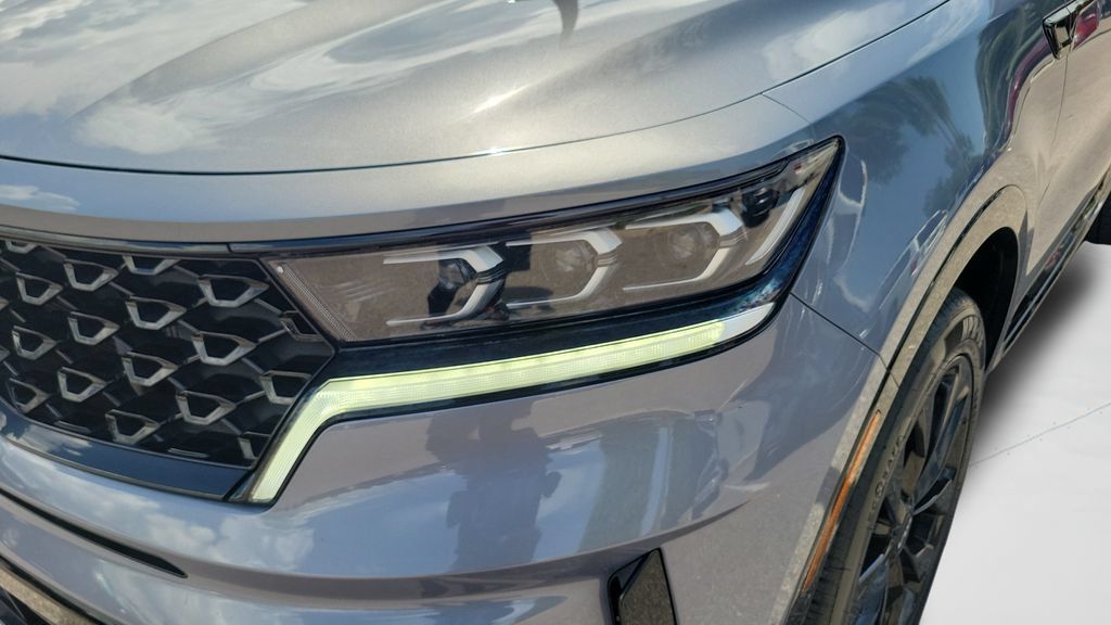 Used 2023 Kia Sorento SX AWD/4WD image 26