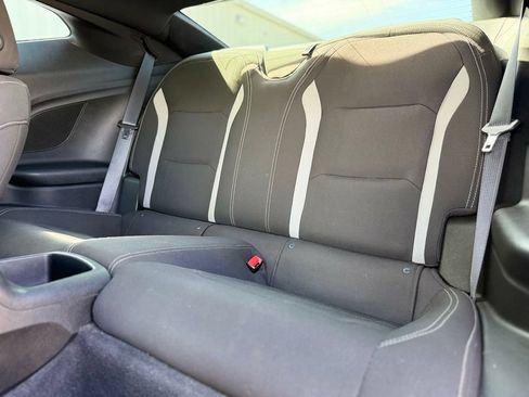 Used 2019 Chevrolet Camaro LT RWD image 10