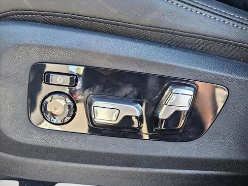 New 2026 BMW X5 xDrive40i w/ M Sport Package image 4