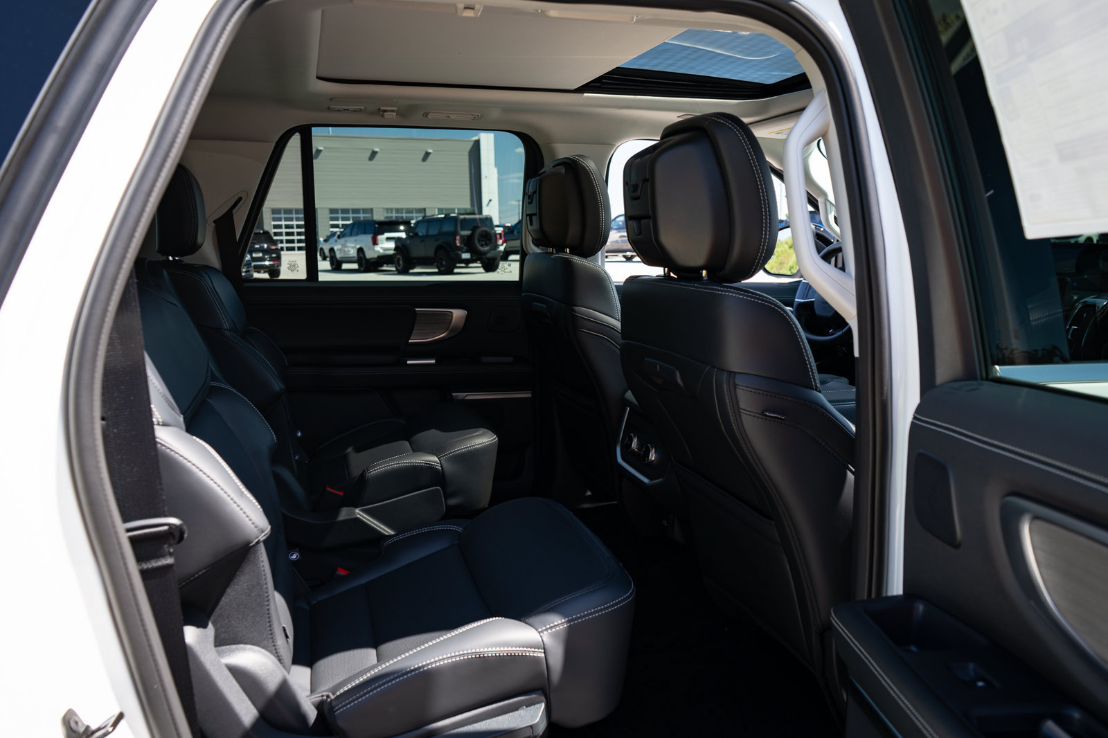 New 2027 Ford Expedition Max Platinum w/ Driver's Package AWD/4WD image 40