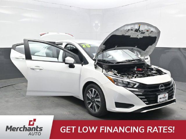 Used 2025 Nissan Versa SV FWD image 41