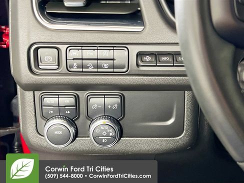 Used 2023 GMC Yukon AT4 w/ Technology Package image 21