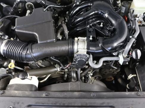 Used 2021 Toyota Tacoma TRD Off-Road AWD/4WD image 23