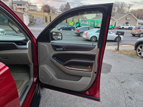 Used 2015 Chevrolet Tahoe LTZ image 17