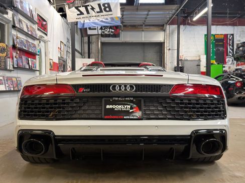Used 2023 Audi R8 V10 performance RWD image 7