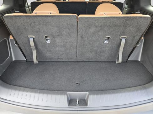 Used 2024 Hyundai Santa Fe Limited FWD image 30