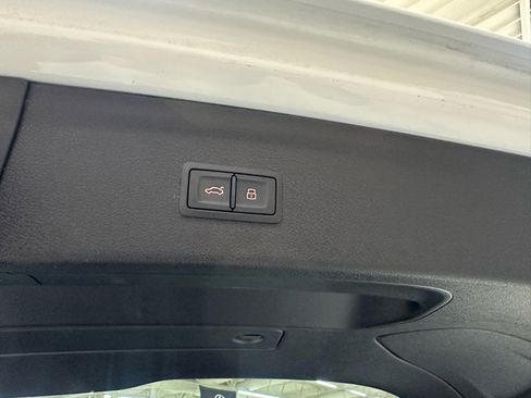 Used 2016 Audi Q3 2.0T Prestige w/ Prestige Package image 12