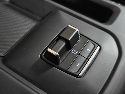 Used 2024 GMC Sierra 2500 Denali Ultimate image 35