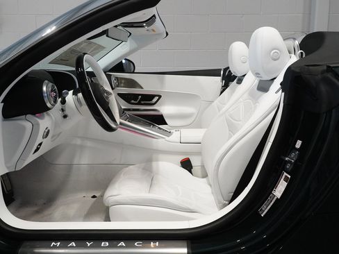 New 2026 Mercedes-Benz Maybach SL 680 image 18