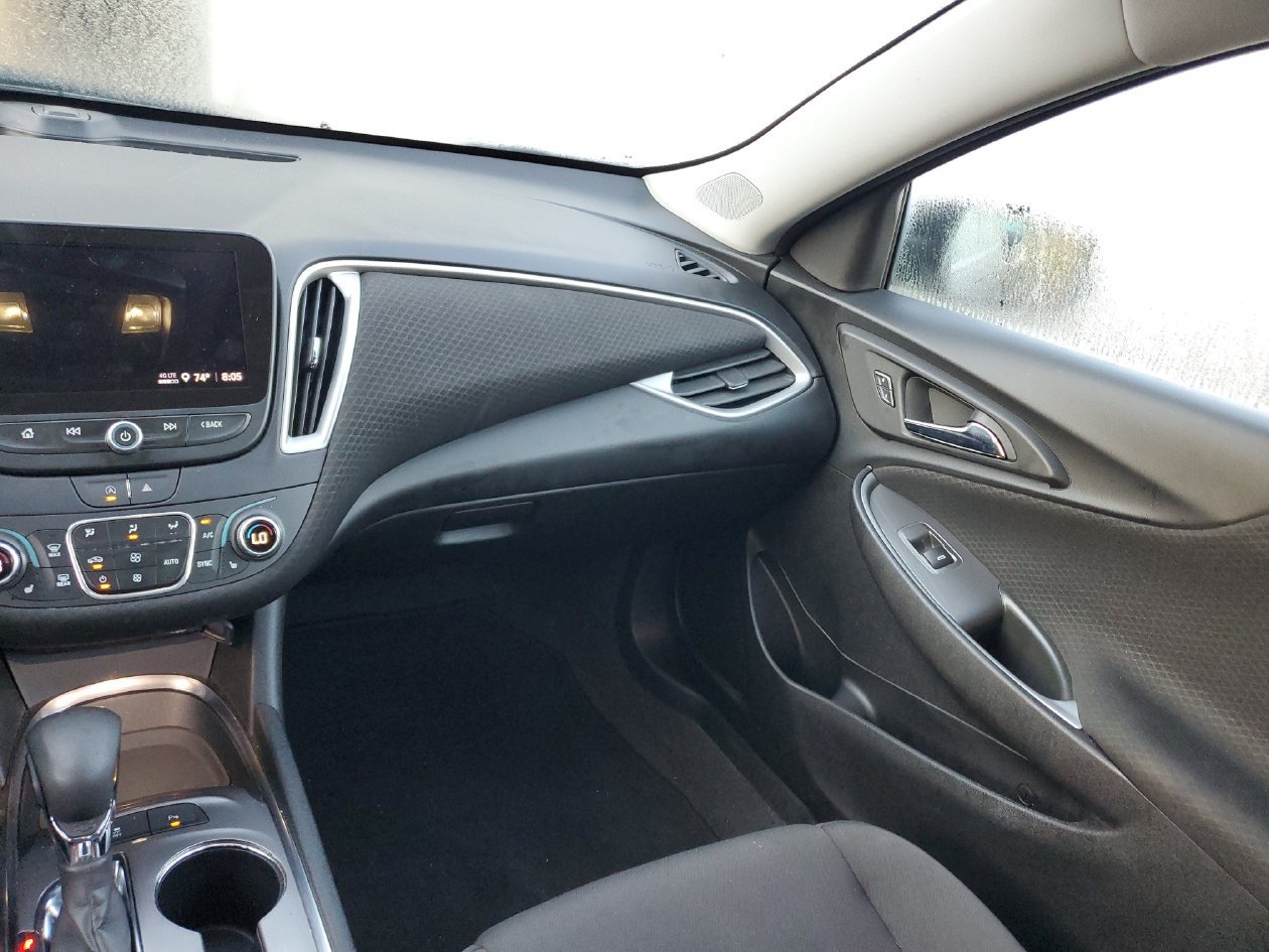 Used 2025 Chevrolet Malibu LT FWD image 15