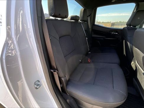 Certified 2024 GMC Canyon Elevation w/ Trailering Package image 19