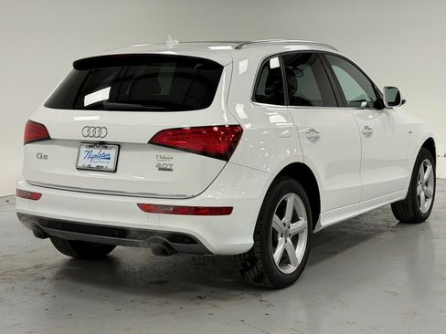 Used 2017 Audi Q5 2.0T Premium Plus w/ Technology Package image 4