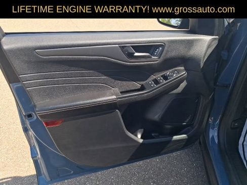 Used 2025 Ford Escape Active AWD/4WD image 20