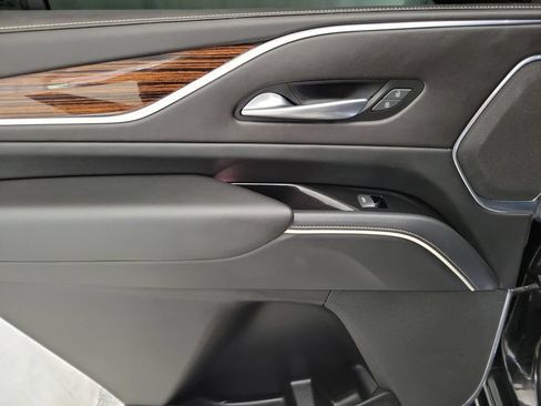 Certified 2023 Cadillac Escalade Premium Luxury AWD/4WD image 23