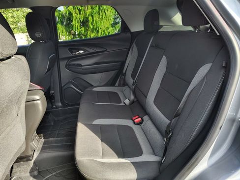 Used 2024 Chevrolet TrailBlazer LT w/ Convenience Package AWD/4WD image 17