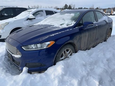 Used 2016 Ford Fusion SE w/ SE Cold Weather Package image 1