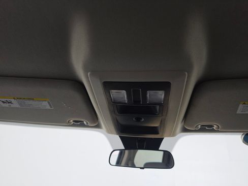 Used 2022 RAM 1500 Classic SLT AWD/4WD image 26