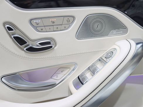 Used 2016 Mercedes-Benz S 63 AMG 4MATIC Coupe image 40