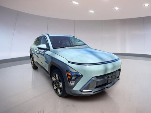 Used 2024 Hyundai Kona SEL AWD/4WD image 1