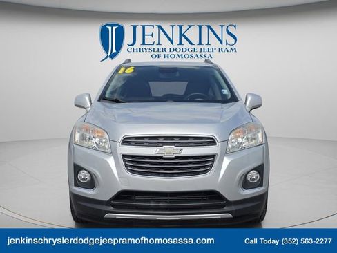 Used 2016 Chevrolet Trax LTZ FWD image 11