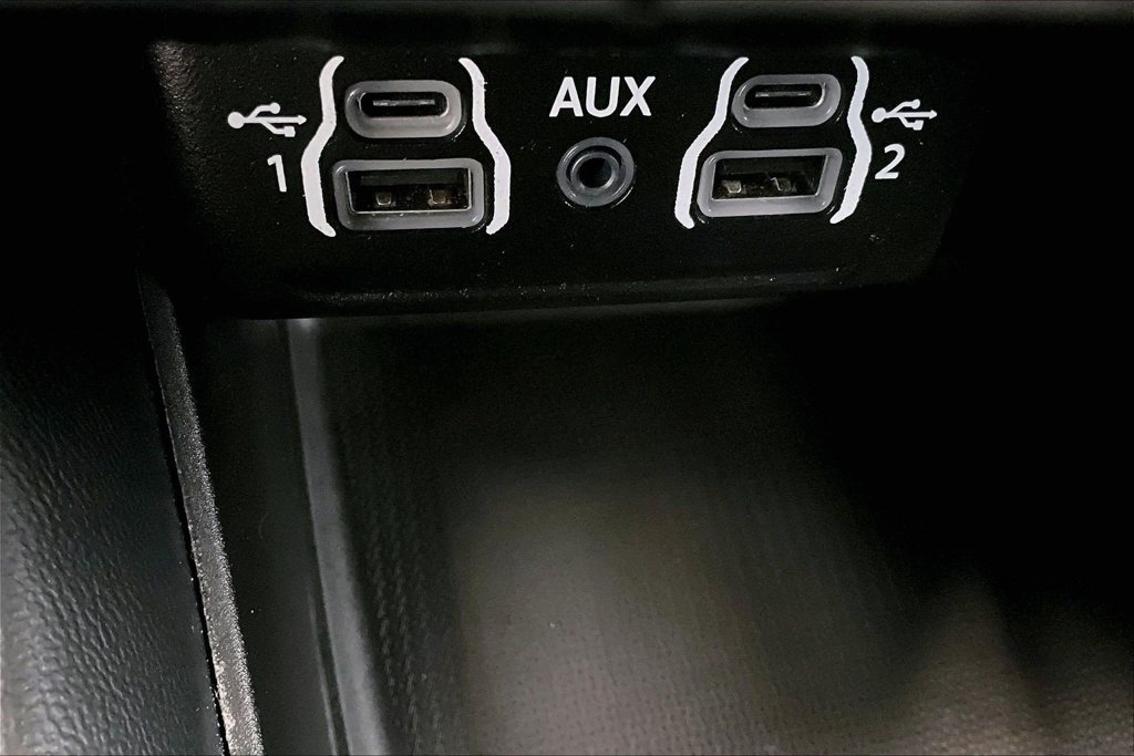 Used 2024 Dodge Durango GT AWD/4WD image 14