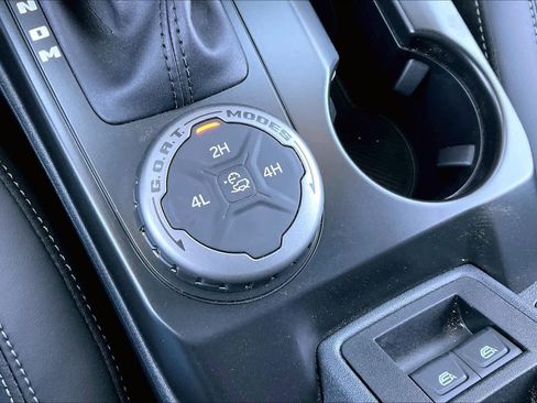 New 2026 Ford Bronco Outer Banks image 17