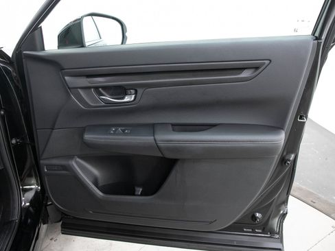 Used 2025 Honda CR-V EX image 11