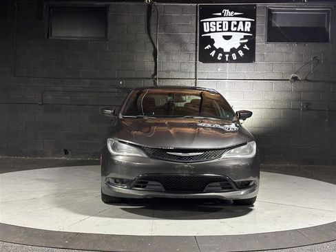 Used 2015 Chrysler 200 S image 7