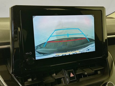 Certified 2024 Toyota Corolla LE FWD image 17