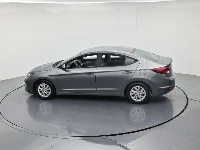 Used 2019 Hyundai Elantra SE FWD image 45