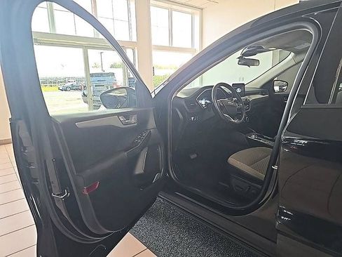 Used 2020 Ford Escape SE Sport AWD/4WD image 11