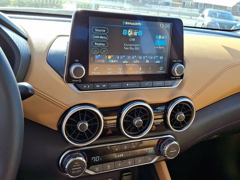 New 2025 Nissan Sentra SV w/ SV Premium Package image 12