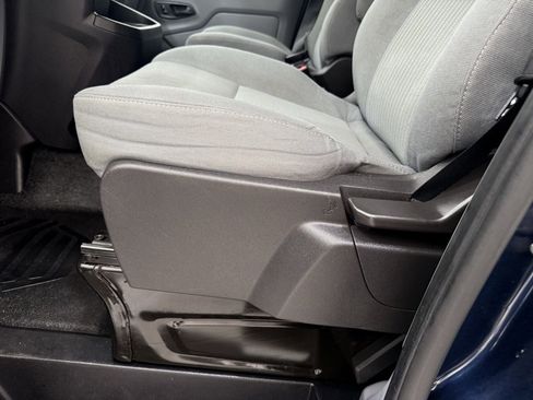 Used 2015 Ford Transit 150 XL image 12