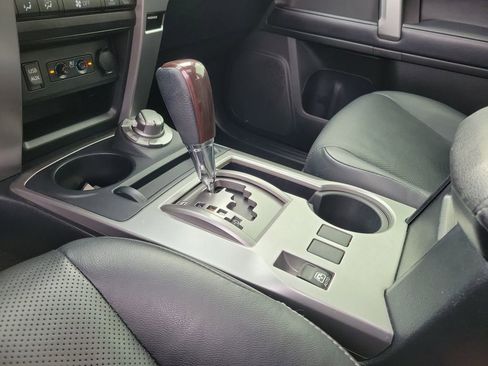 Used 2018 Toyota 4Runner Limited image 29