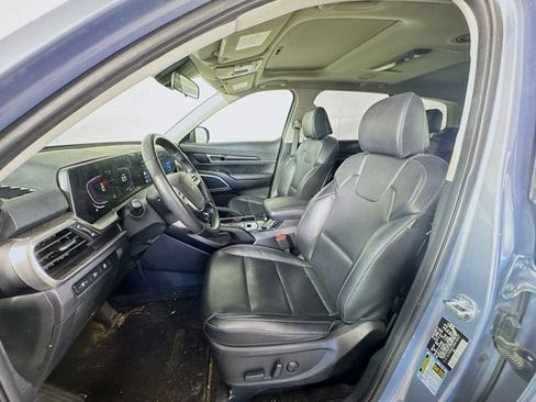 Certified 2024 Kia Telluride S w/ S Sunroof Package AWD/4WD image 22