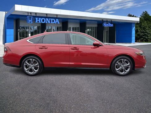 Certified 2023 Honda Accord EX image 25