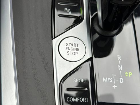 Certified 2022 BMW X7 xDrive40i w/ M Sport Package image 30