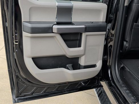 Used 2019 Ford F150 XLT w/ Equipment Group 302A Luxury AWD/4WD image 21