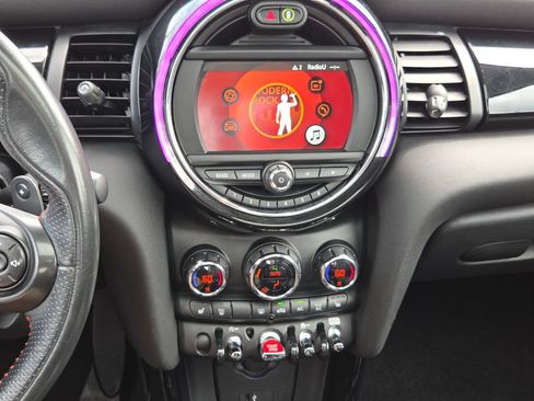 Used 2020 MINI Cooper S FWD image 32