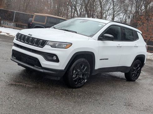 New 2026 Jeep Compass Latitude image 7