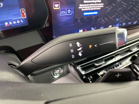 New 2026 Chevrolet Traverse Z71 w/ Driver Confidence Package image 16