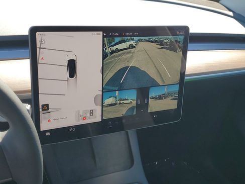 Used 2024 Tesla Model Y Long Range image 27