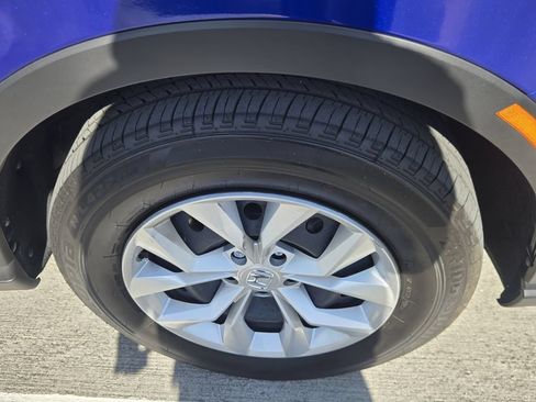 Used 2025 Honda CR-V LX image 7