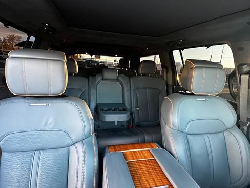 Used 2022 Jeep Grand Wagoneer Series II w/ Flexible Seating Group image 47