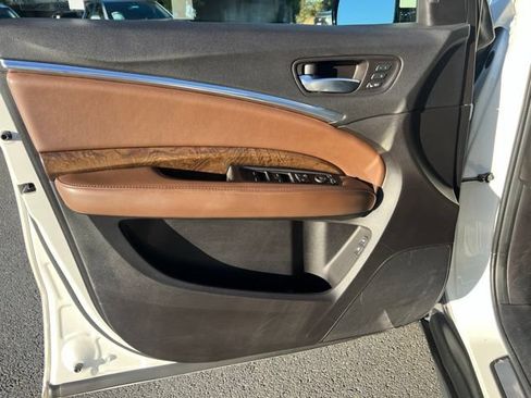 Used 2018 Acura MDX SH-AWD w/ Advance Package image 18