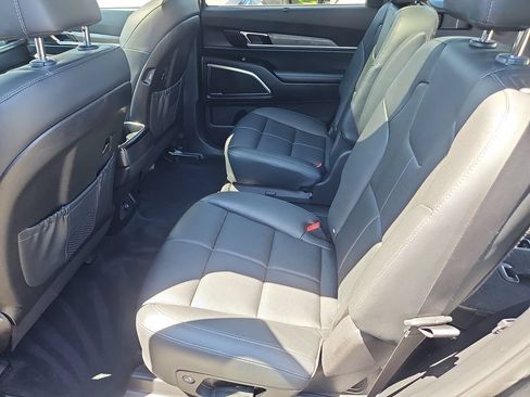 Certified 2022 Kia Telluride SX w/ Towing Package AWD/4WD image 34
