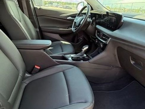 Used 2024 Buick Encore GX Sport Touring w/ Comfort Package AWD/4WD image 7